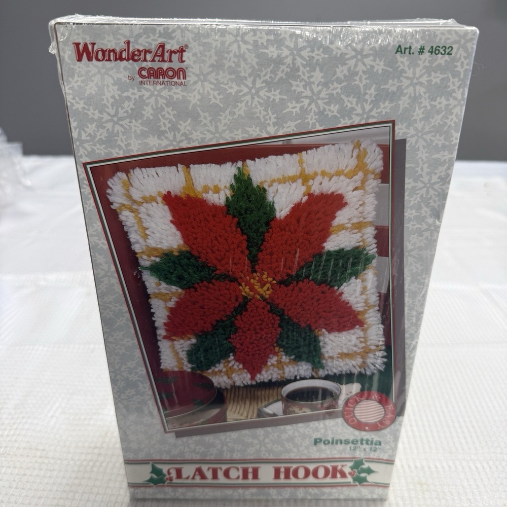 Vtg Caron Wonderart 4632 Poinsettia Latch Hook 12x12 New Sealed Pillow Christmas
